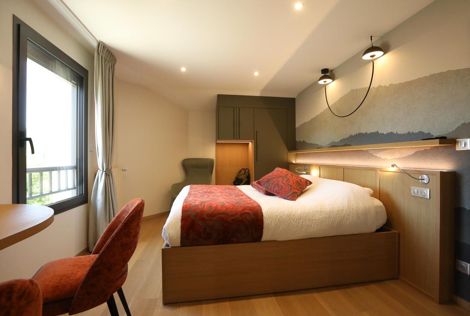 Logis Hotel Spa Restaurant Le Provence Lanarce Exterior photo
