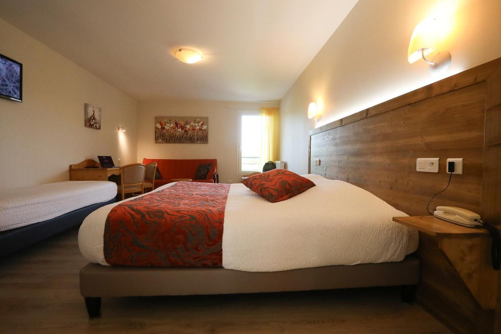 Logis Hotel Spa Restaurant Le Provence Lanarce Exterior photo