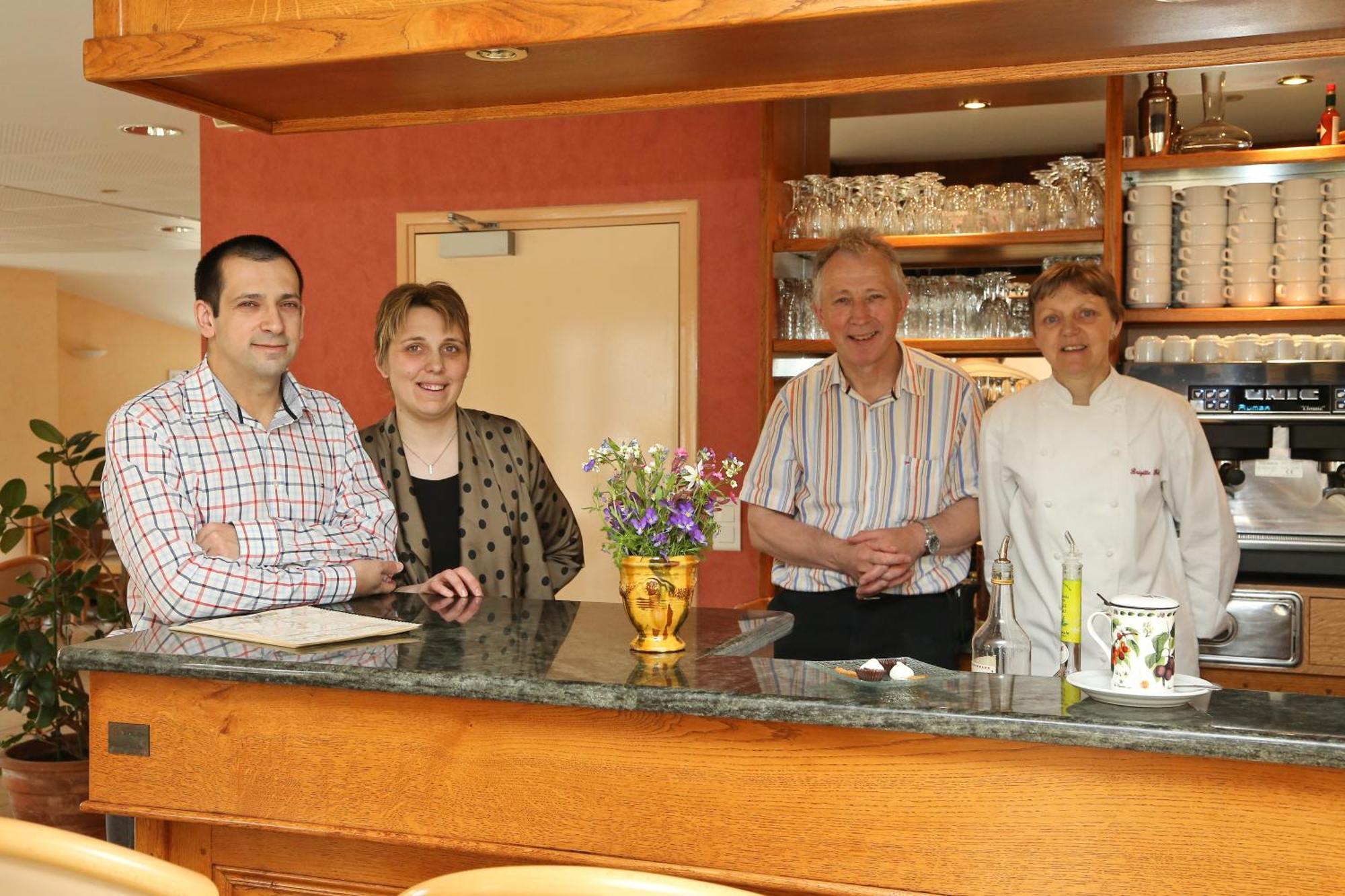 Logis Hotel Spa Restaurant Le Provence Lanarce Exterior photo